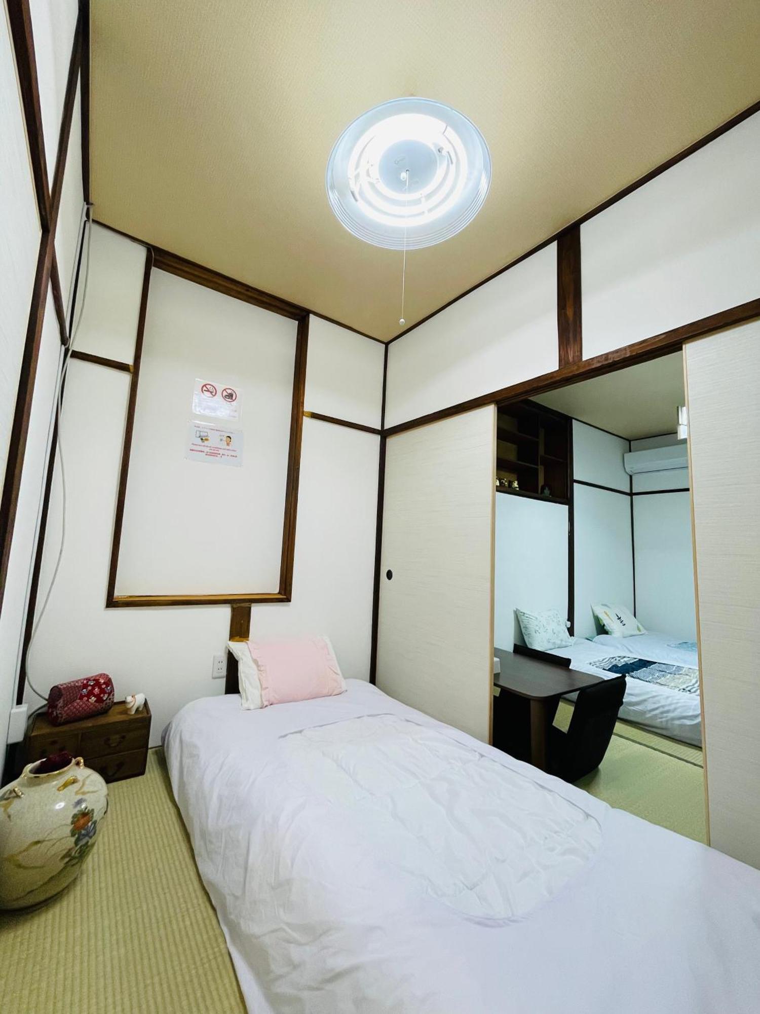難波心斎橋10Minutes民宿2号室 Osaka Buitenkant foto